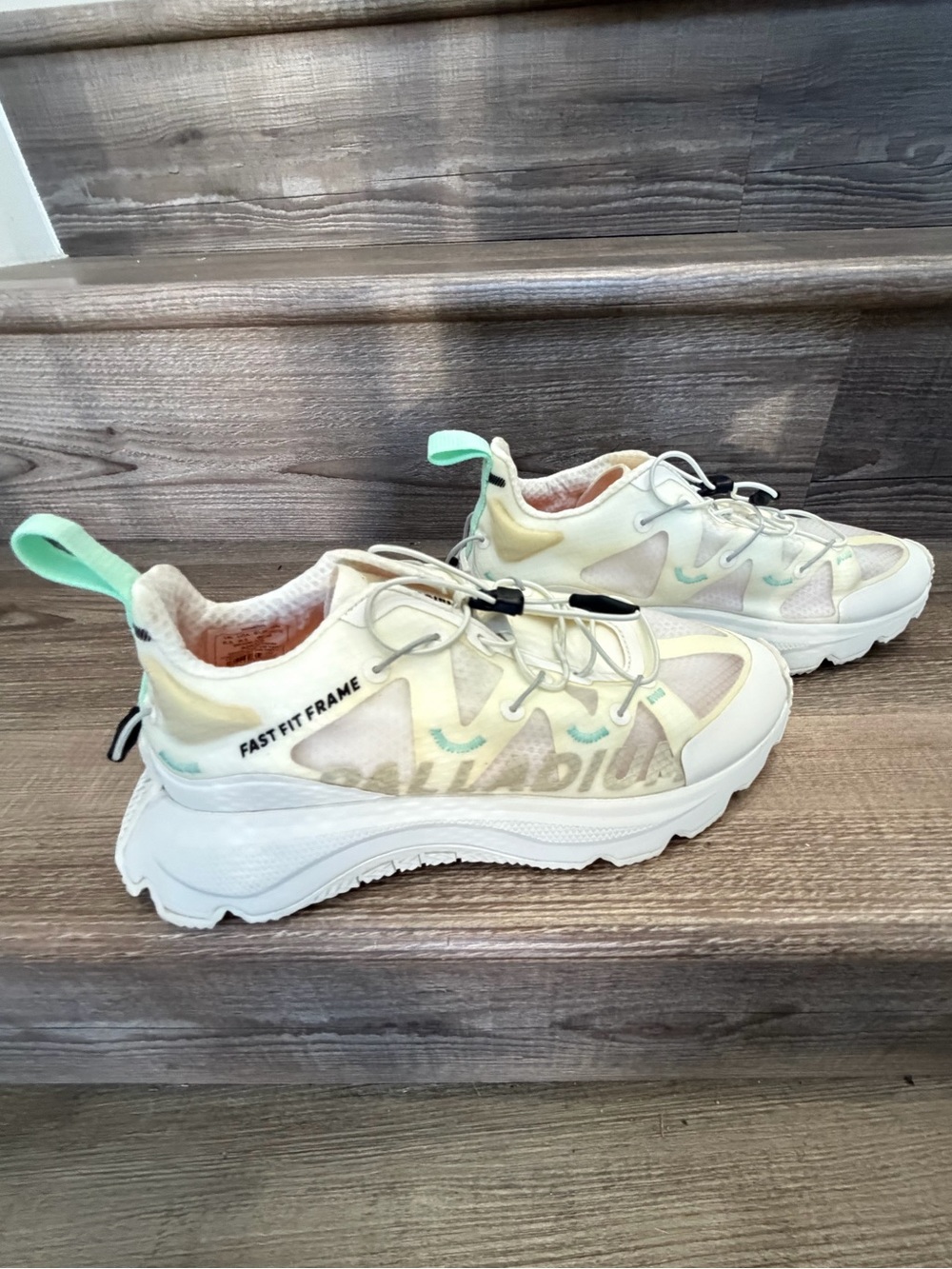 Palladium sneakers White & Mint Lightweight Athletic Sneakers 8.5